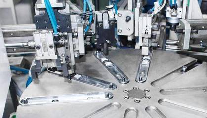 探秘众享智能锁制造车间 智能指纹锁的精工制造与门窗智造融合之道